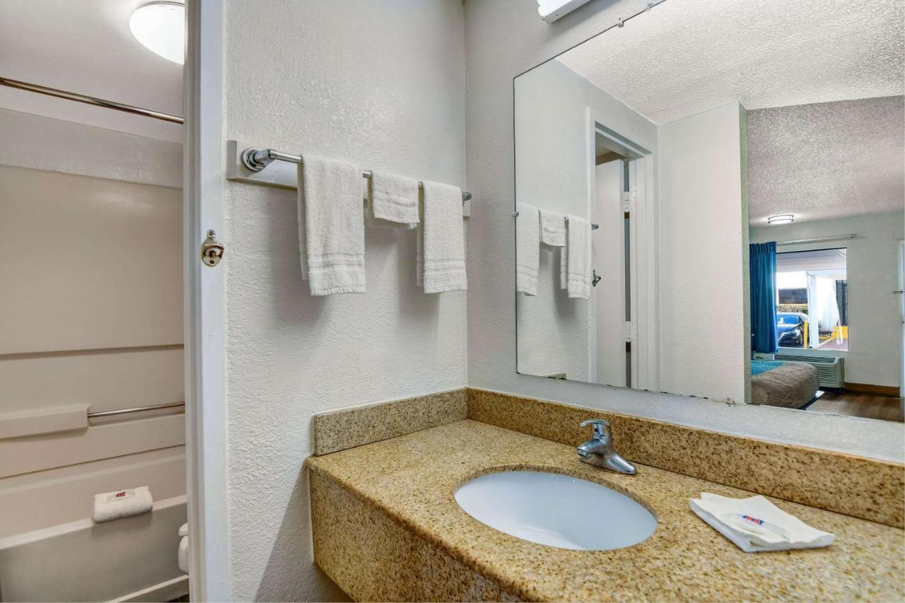Motel 6-Atlanta, Ga Doraville Bagian luar foto