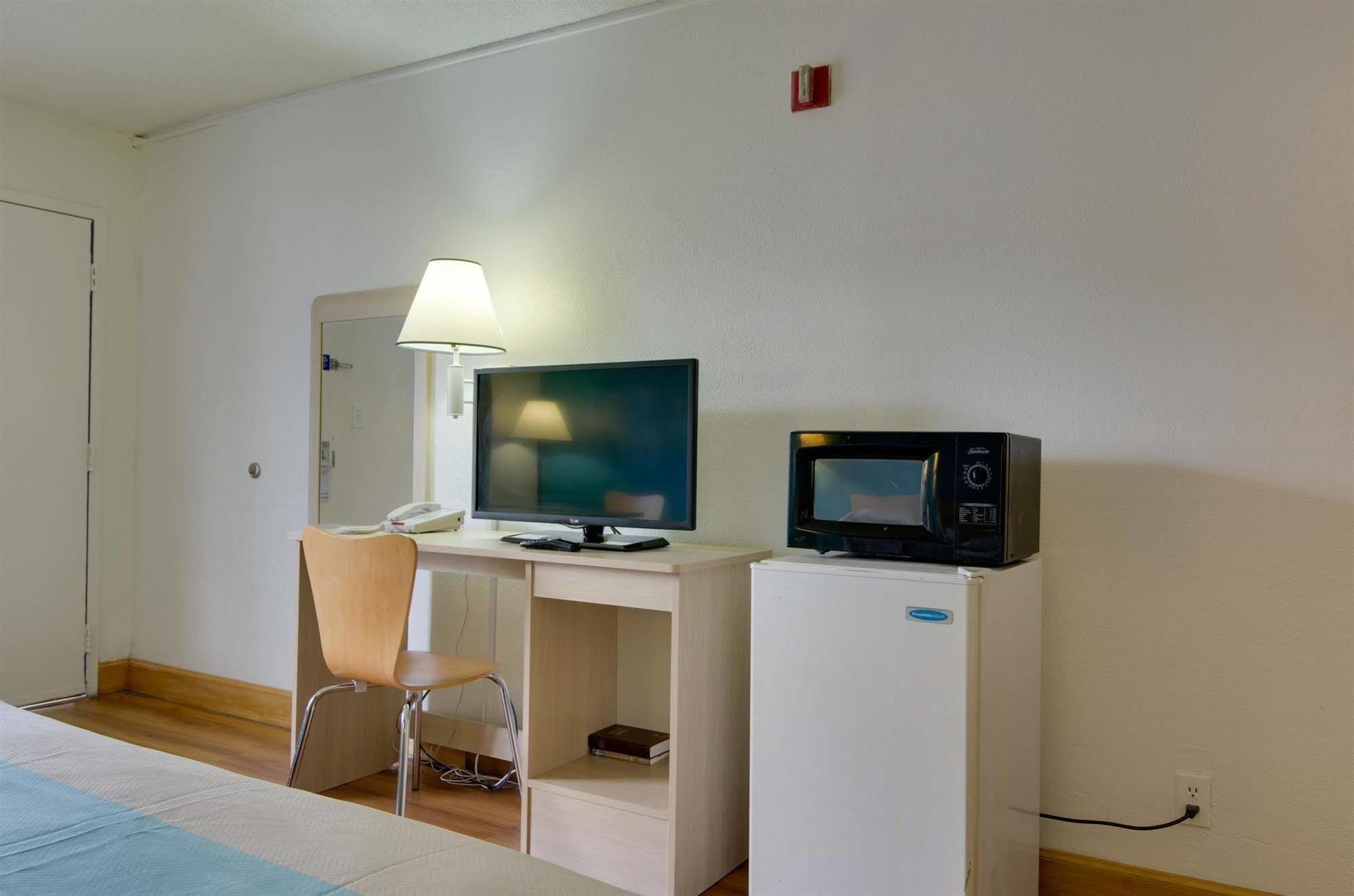 Motel 6-Atlanta, Ga Doraville Bagian luar foto